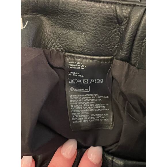 H&M Size US 6 Black Faux Leather Floral Embroidered Mini Raw Hem Biker Skirt - Picture 4 of 6